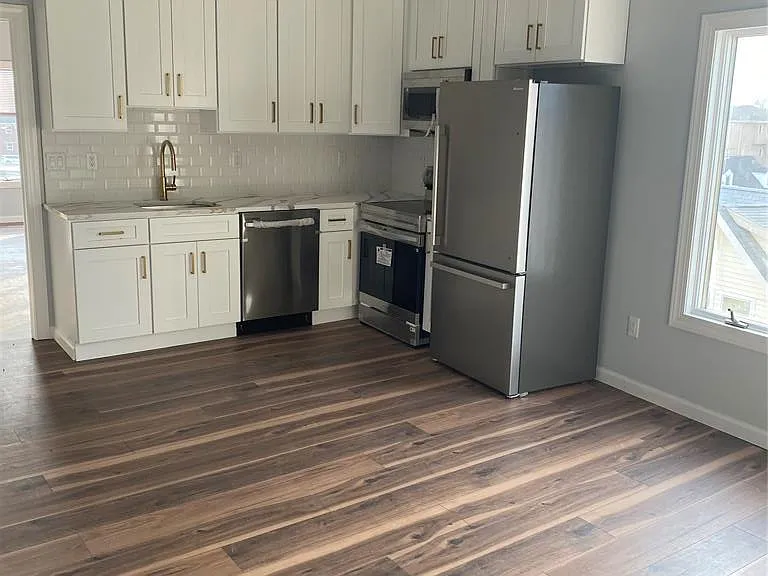 733 Anderson Ave #3 — Photo 5