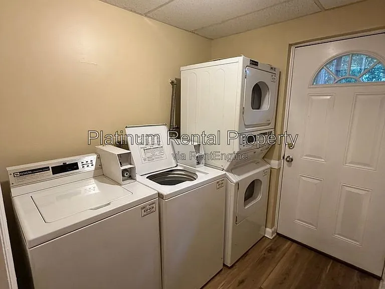 870 Glendale Ter NE #12 — Photo 30
