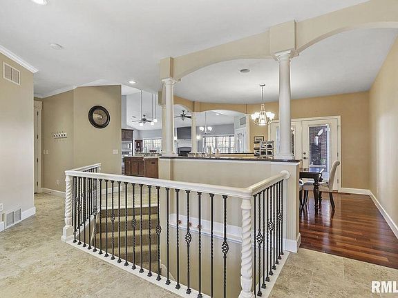 4th image of 1155 Fountain Park Dr
