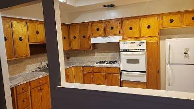 2nd image of 756 E 83rd St #2