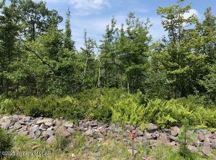 317R Blue Mountain Dr, Hazleton, PA 18202