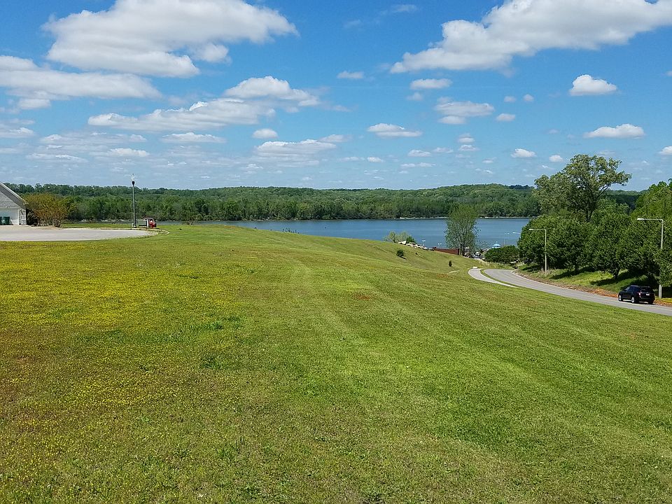 2nd image of Clear View Dr