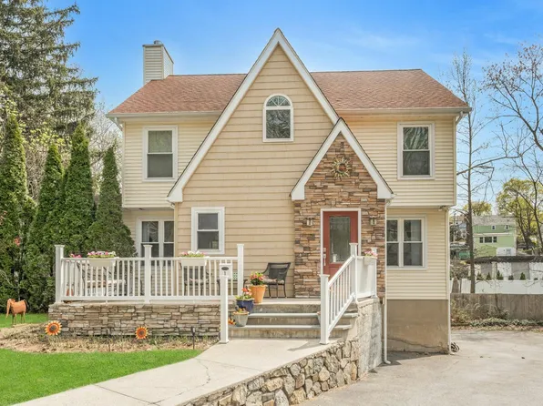 1 Westminster Drive, White Plains, NY 10604