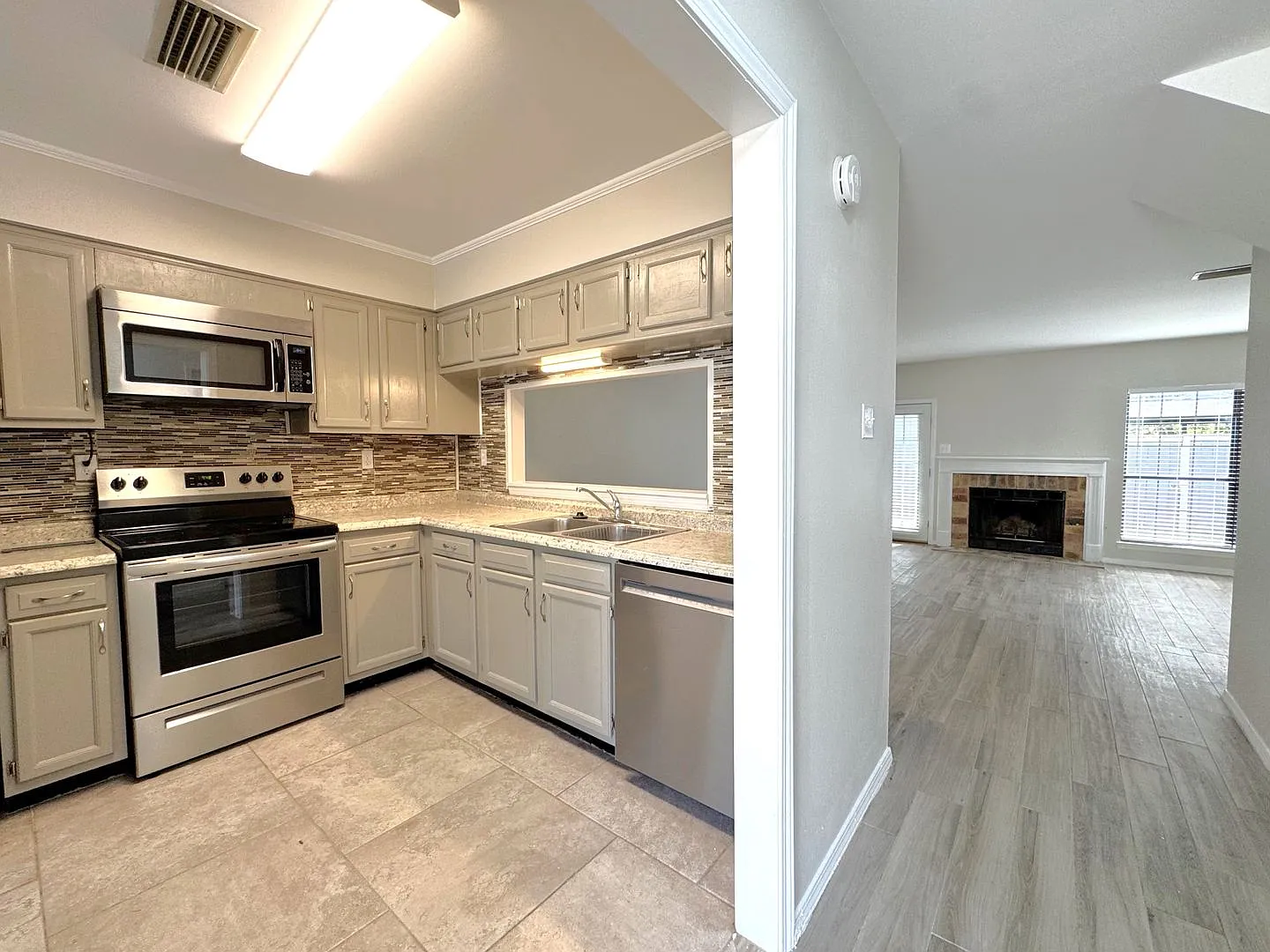 Two Story Townhome on Grelot — Photo 2