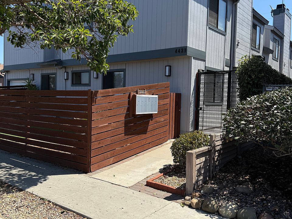 1st image of 4421 Clairemont Dr #A
