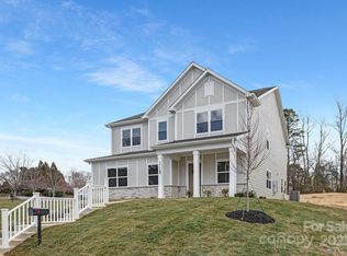 3924 13th St NE, Hickory, NC 28601