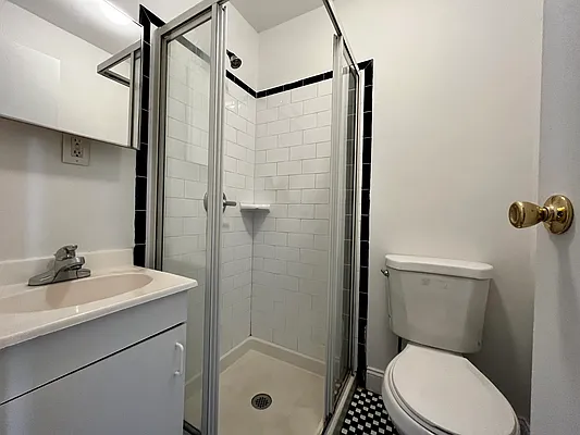 Rented by MySpaceNYC | media 27