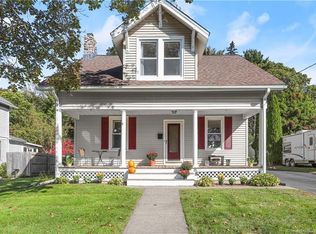 35 Pershing Ave, Seymour, CT 06483