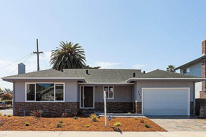 1st image of 141 Oxford Way