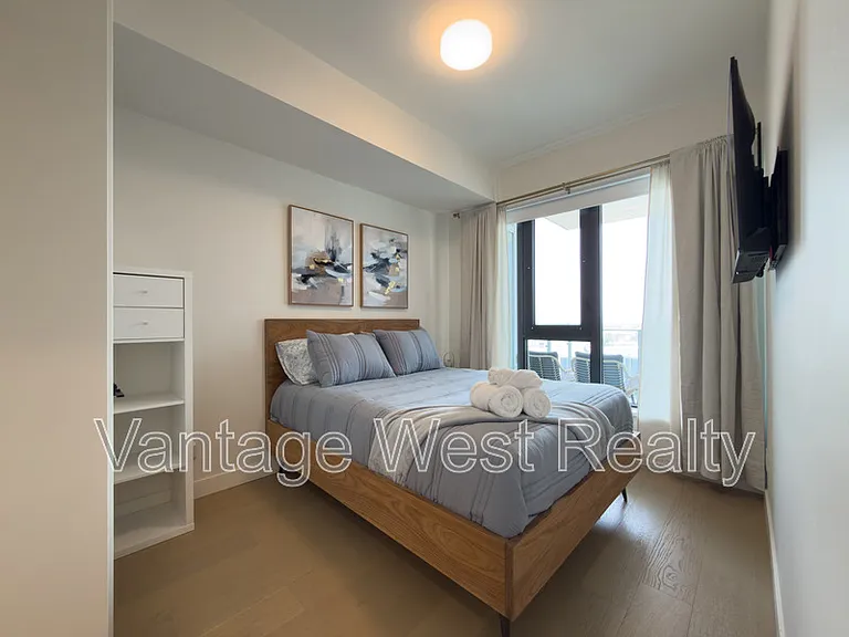 3800 Capozzi Rd #807 — Photo 16
