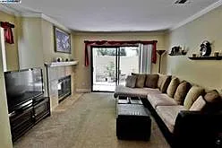 2 bed, 1058 sqft, $2,795 — Photo 2
