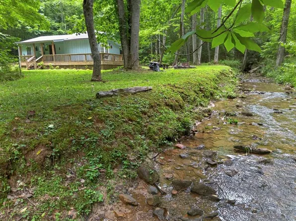 595 Timberlake Rd, Blue Ridge, GA 30513