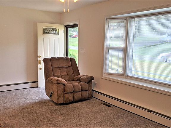 5th image of 160 Tanzalon Dr