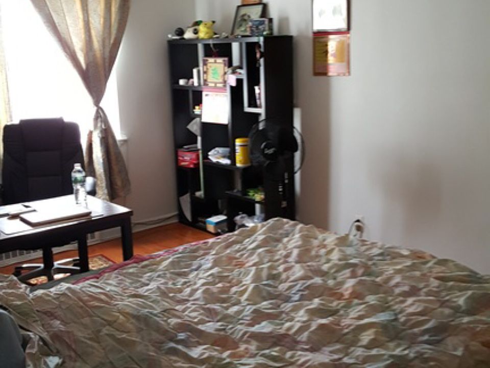 1st image of 2279 E 21st St #1