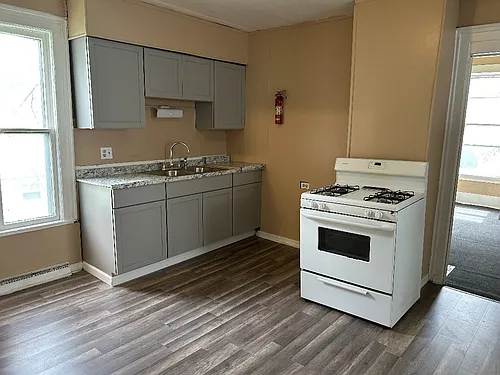908 Hawley Ave #1 Photo 1