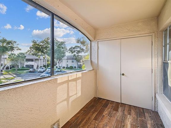 4th image of 3021 Bonaventure Cir APT 203
