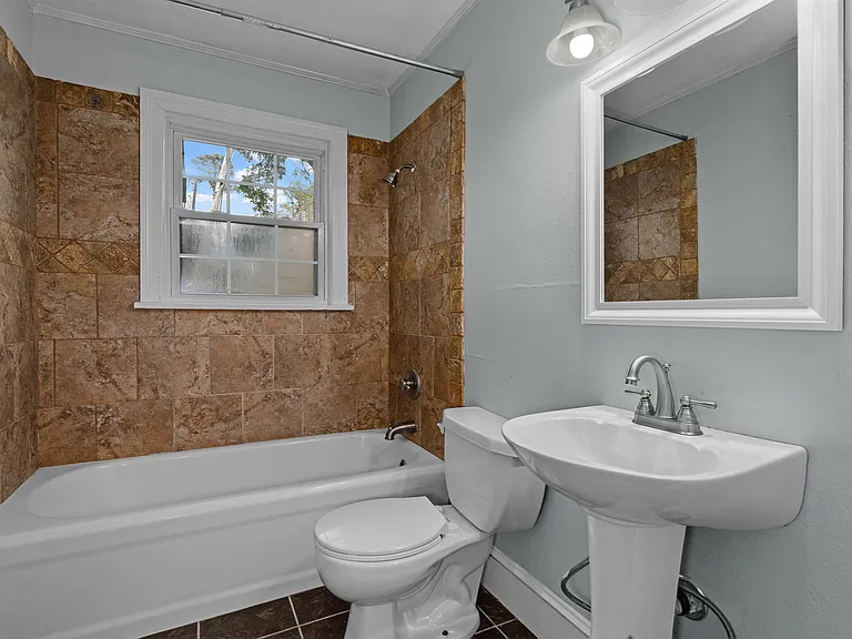 720 Cecile Pl — Photo 13