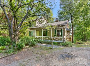 151 Heatherly Heights Rd, Saluda, NC 28773