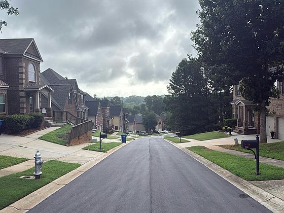 4th image of 7933 Heathmore Dr