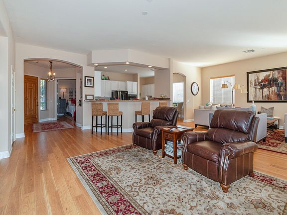 3rd image of 34038 N 43rd St