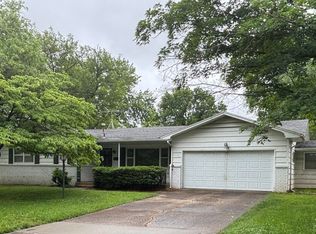 1140 E Linwood Ter, Springfield, MO 65807