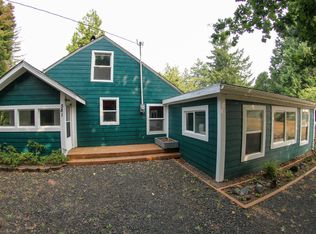 581 SE Gibson Rd, Waldport, OR 97394