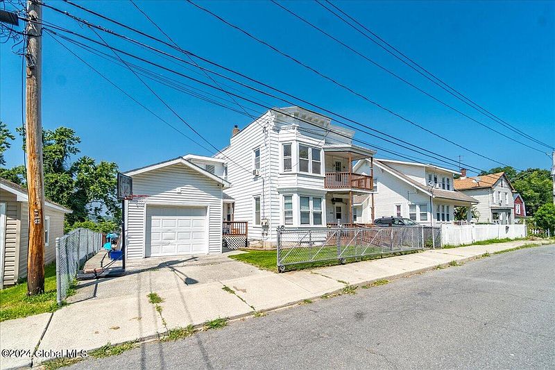 5th image of 1619 1st Street