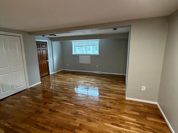 3rd image of 23 Roughan St #3