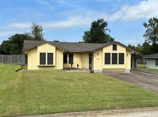 306 Live Oak Ln, Silsbee, TX 77656