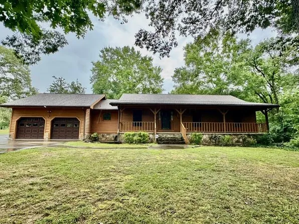 217 Cedar St, Chatsworth, GA 30705