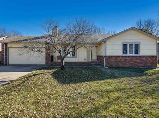 806 N Covington St, Wichita, KS 67212