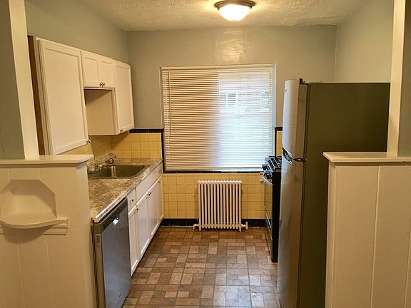 3rd image of 3123 Bracken Woods Ln #3