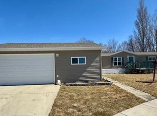 2500 Centennial Rd #618, Bismarck, ND 58503
