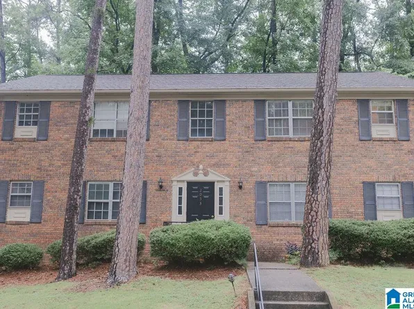 2053 Montreat Cir APT D, Vestavia Hills, AL 35216