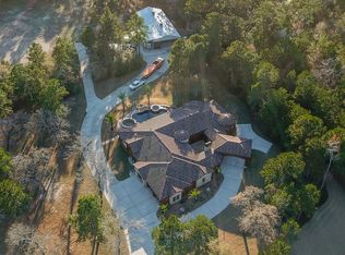 15573 Crown Oaks Dr, Montgomery, TX 77316