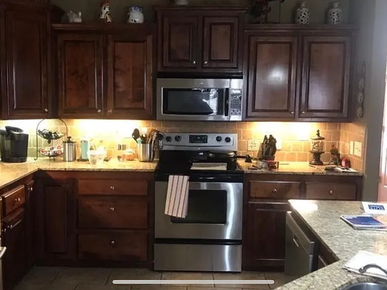 2555 N Trafalger Dr — Photo 9