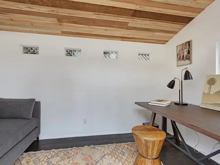 5080 Long Branch Ave — Photo 21