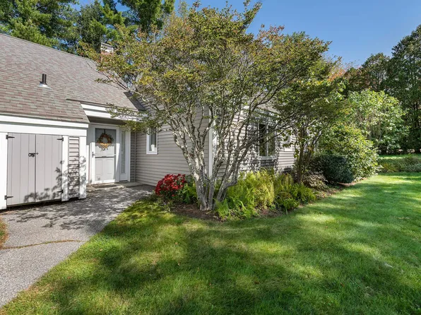 76 Hilltop Place, New London, NH 03257