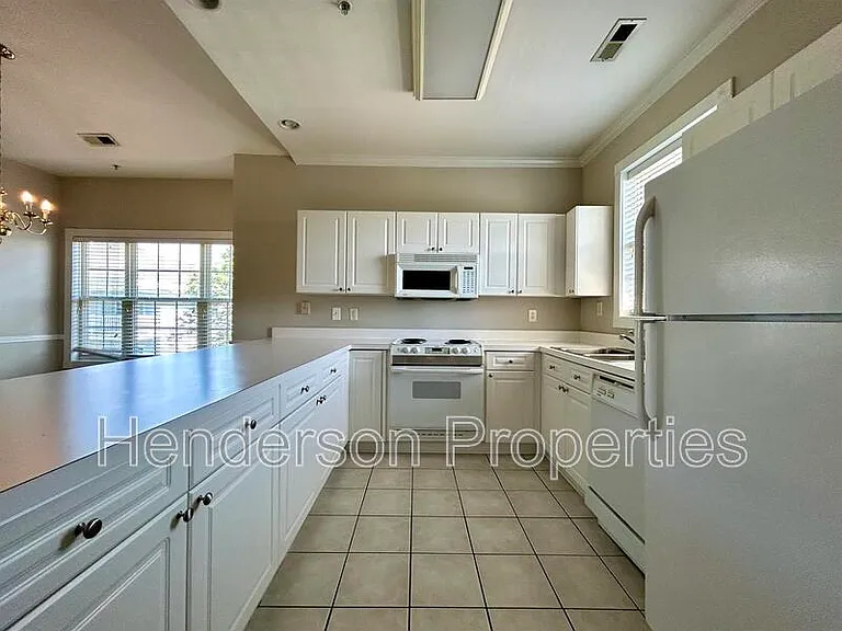 9179 Meadow Vista Rd — Photo 5