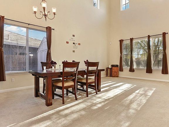 4th image of 10818 Flaming Star Ln