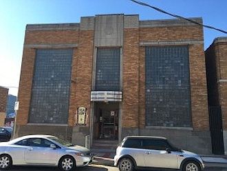 1st image of 215 W 18th St