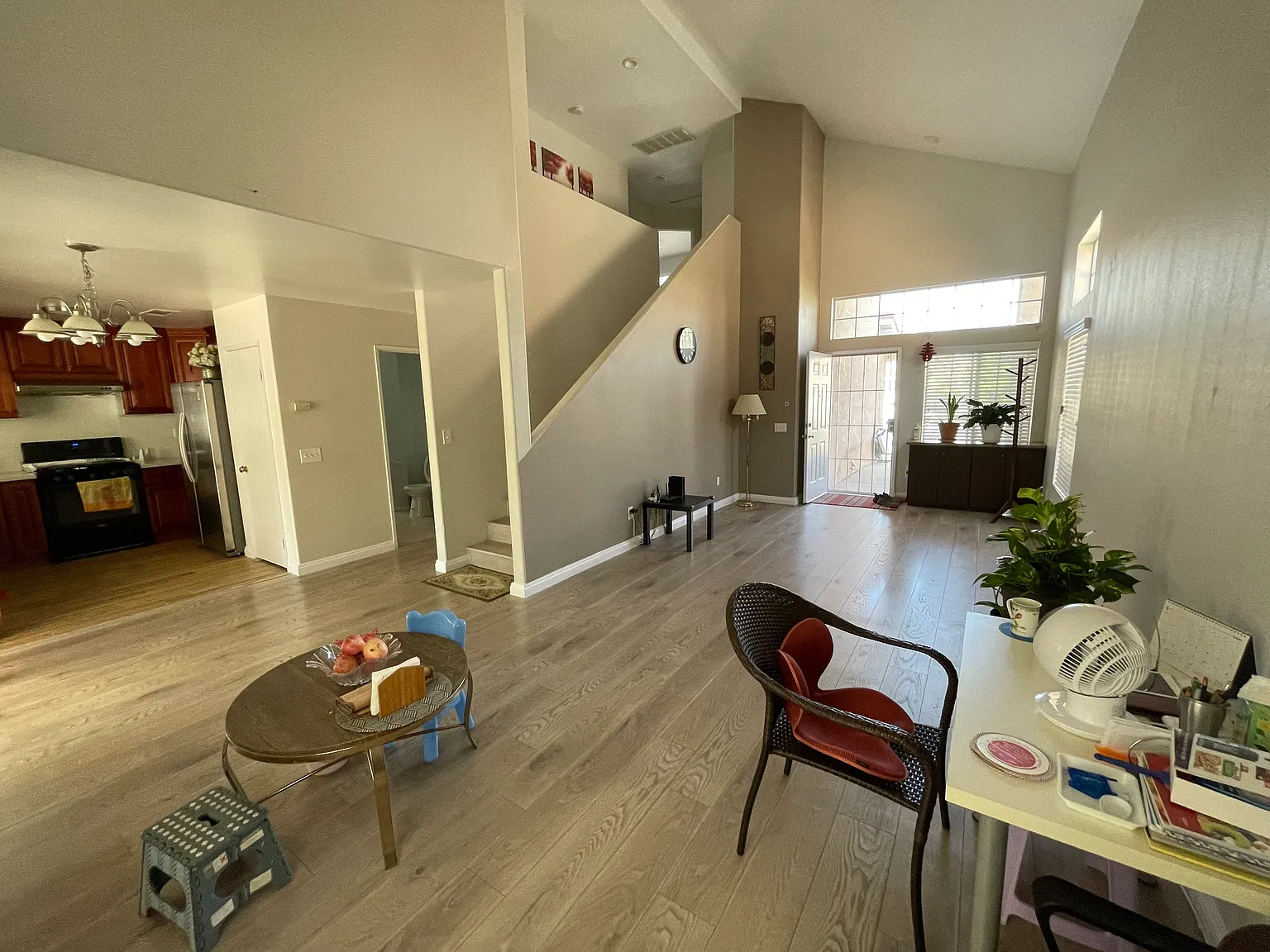4 bed, 1670 sqft, $3,200 — Photo 4