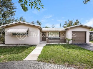 921 E Hawthorne Cir, Hollywood, FL 33021