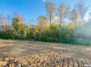 266 Mason Dr, Riverdale, IA 52722
