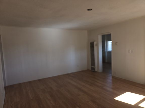 2nd image of 41891 Ivy St