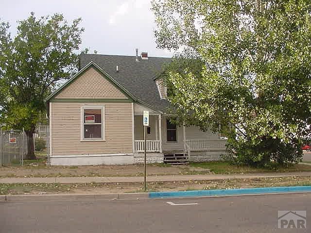 1st image of 1353 E 7th St
