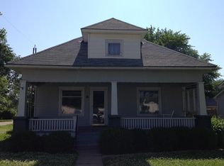 16 S 3rd St, Council Grove, KS 66846