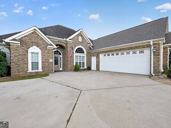 2nd image of 203 Pembroke Point