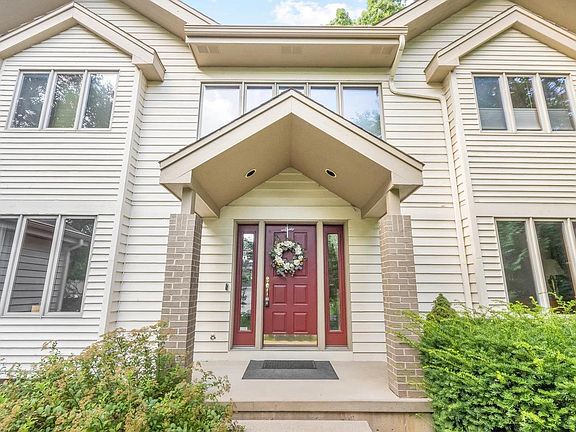 3rd image of 7126 New Washburn Way