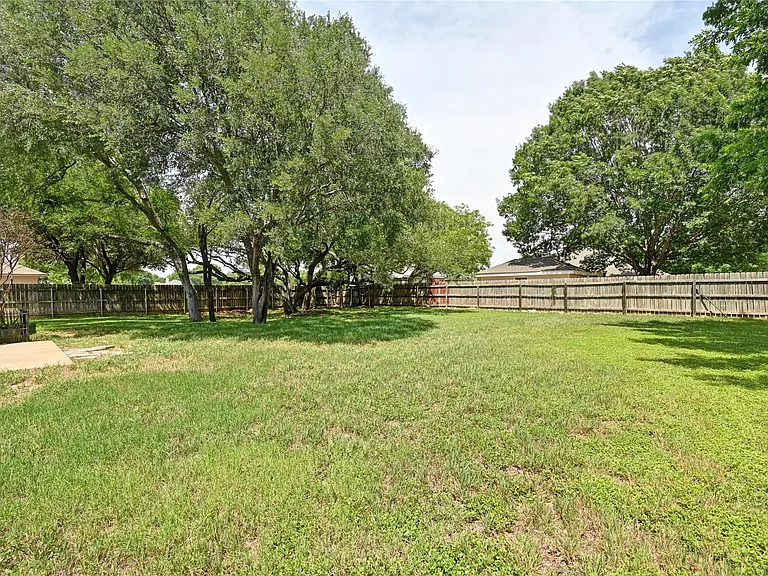 607 Prickley Pear Pass — Photo 28